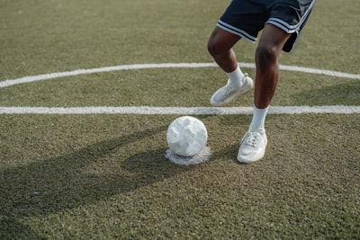 مباراة الأهليتاريخ من البطولات والإنجازات